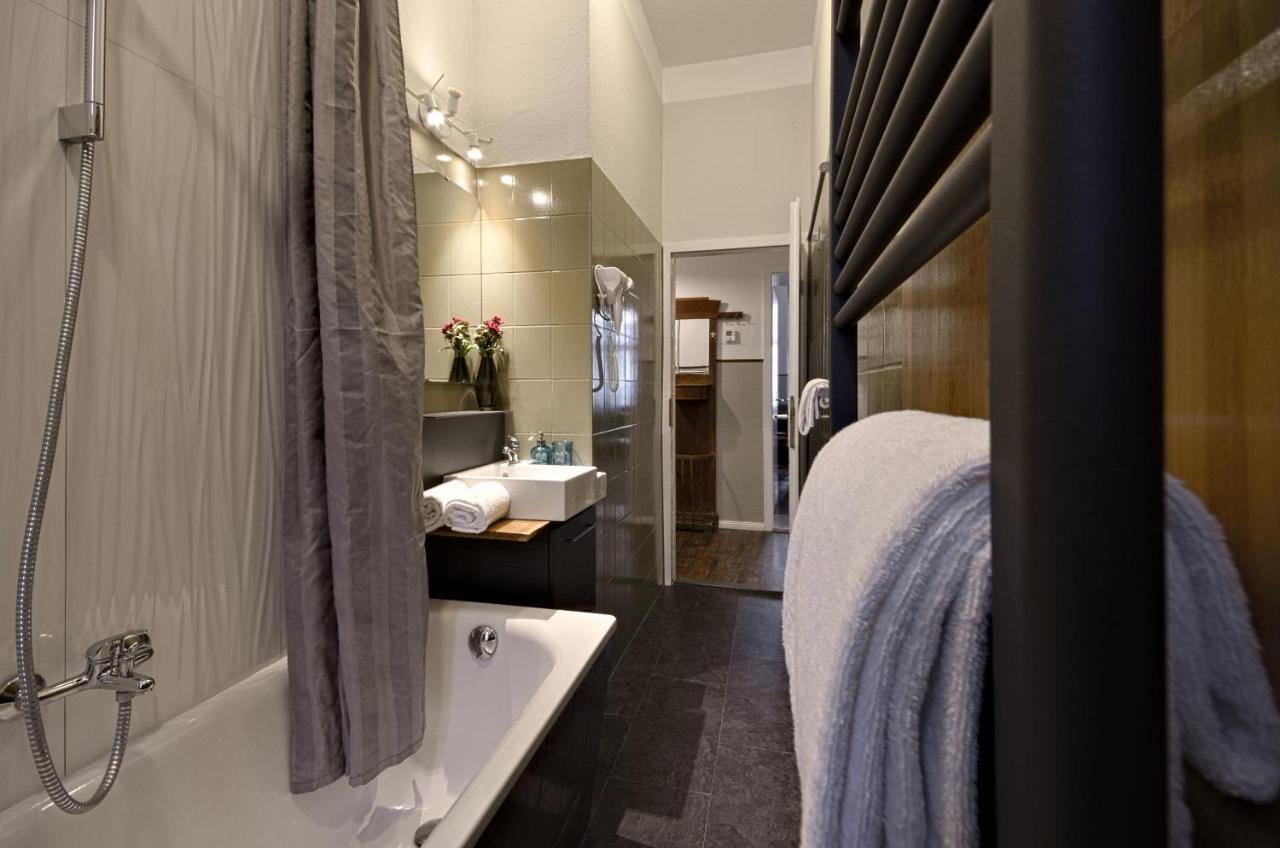 Mit 2 Baedern Appartement