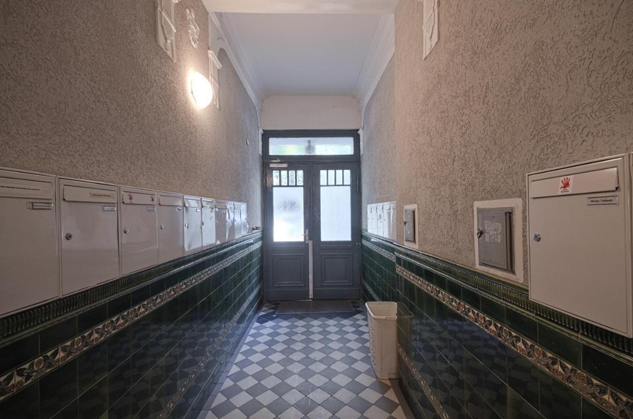 Appartement Mit 2 Baedern Berlijn